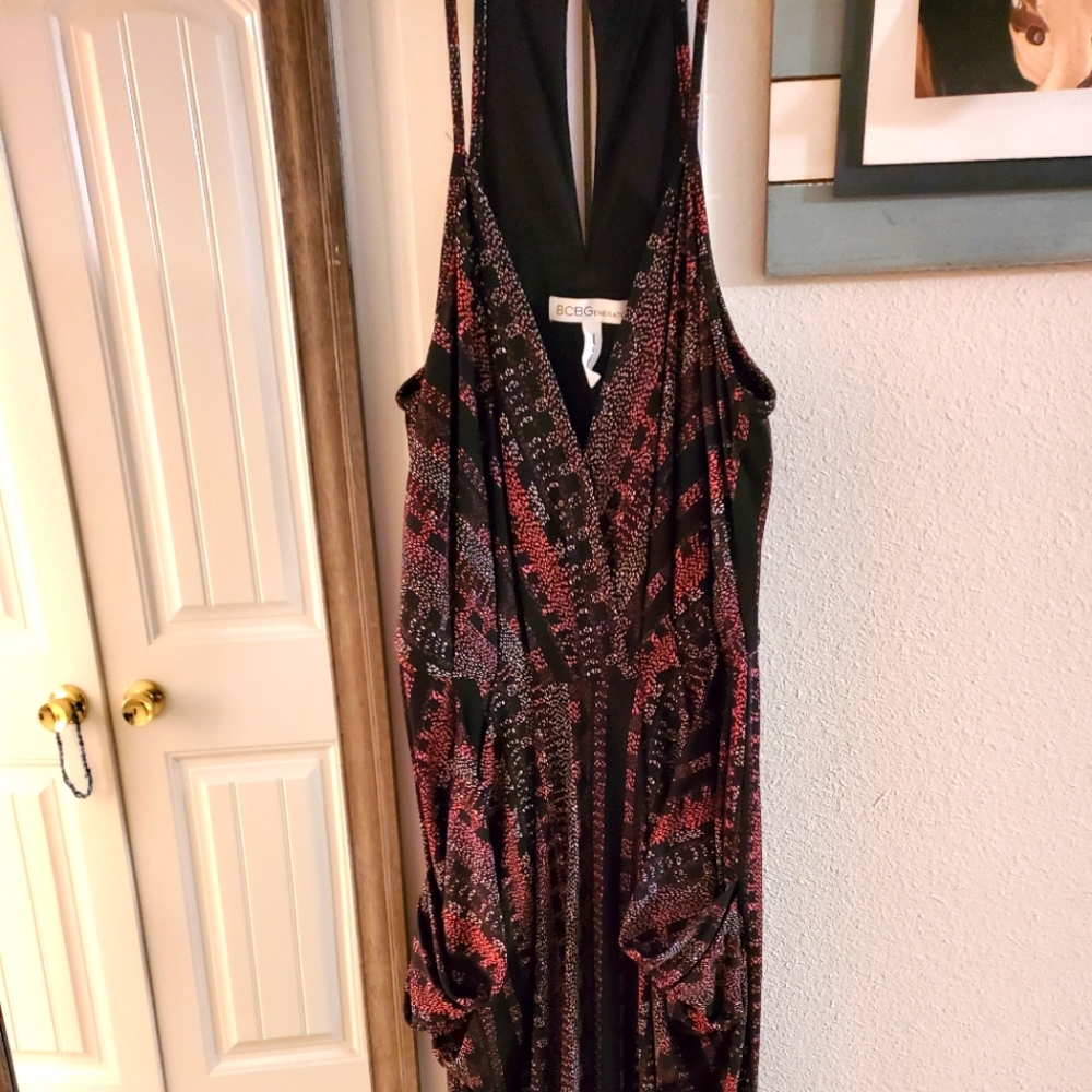 BCBG Della sleeveless midi dress